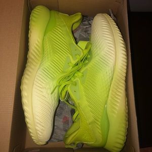 Men’s Adidas Alphabounce (deadstock)
